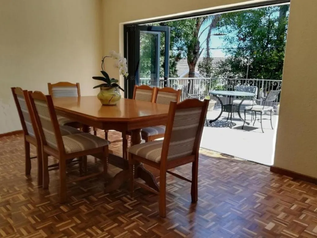 Cape Dawn Guest House Parow 3*,